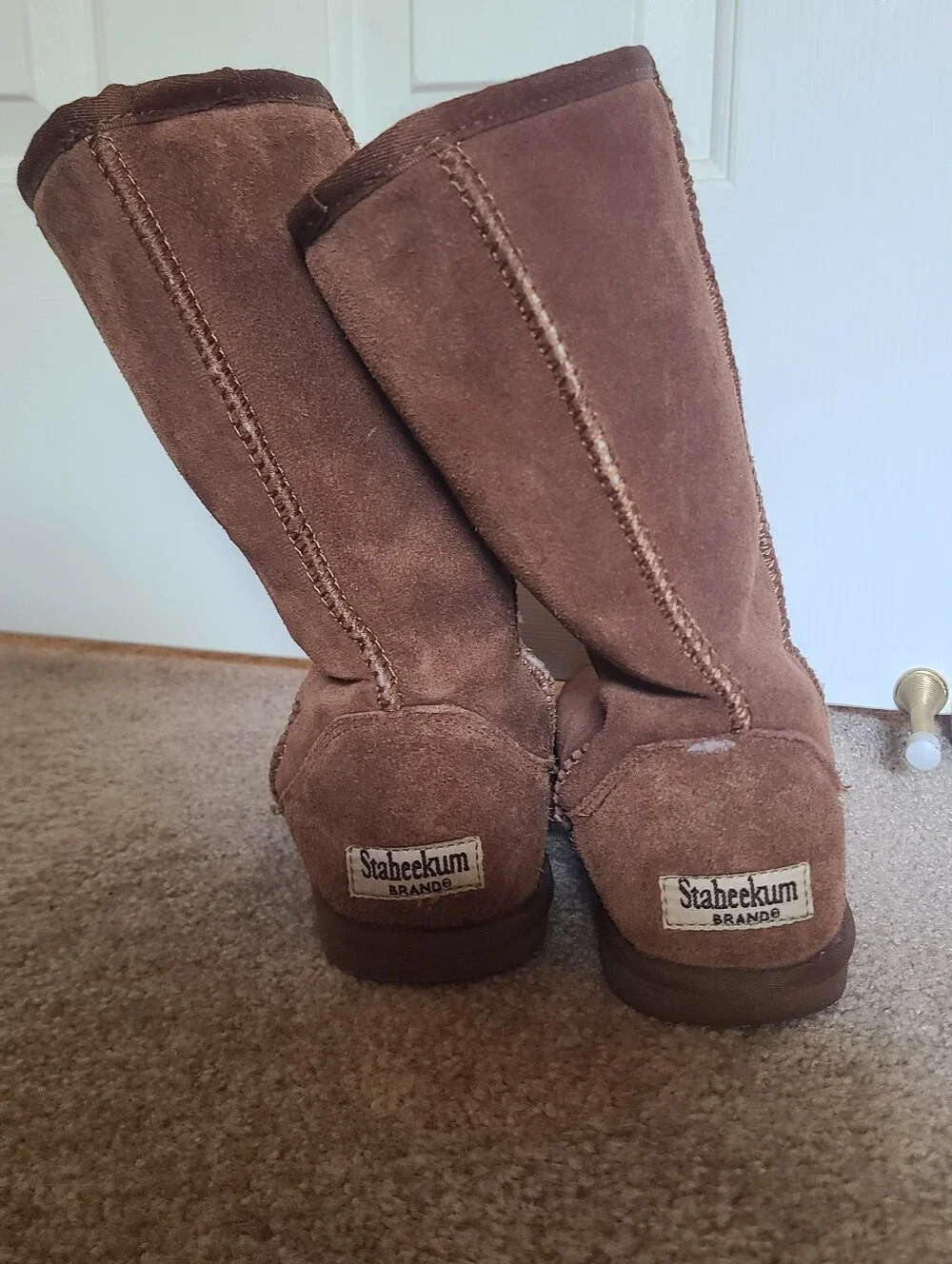 Plush-Lined Women's Winter Sheepskin Suede Boots in Brown